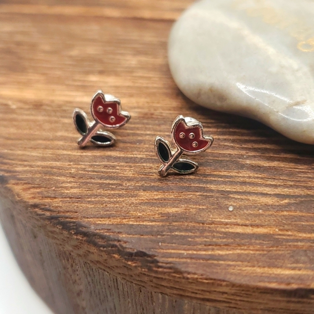 E831 tulip in the summer earrings